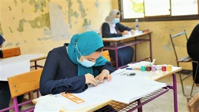 ٨١٥ ألف طالب بالدبلومات الفنية يؤدون الامتحانات.. غدًا