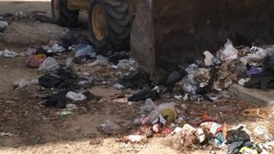 الوحدات المحلية تواصل أعمالها في رفع المخلفات
