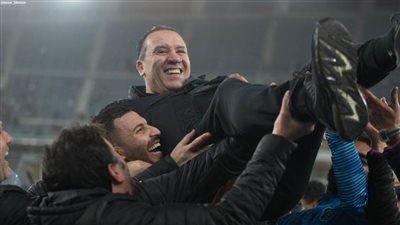 نبيل معلول يقود الكويت الكويتي لحصد لقب الدوري الكويتي للمرة 19