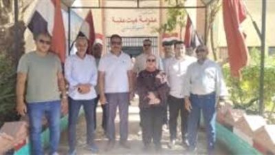 مدير تعليم الجيزة يتفقد لجان امتحانات الدبلومات الفنية وكنترول الشهادة الإعدادية