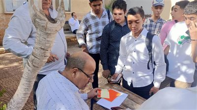 تفتيش ذاتي للطلاب.. انطلاق امتحانات الدبلومات الفنية بالقليوبية 