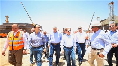 شبكة أنابيب البترول.. شريان التنمية بمحافظات مصر