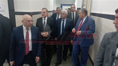 وزير التعليم العالي بتفقد مبنى العيادات الخارجية بكفر الشيخ