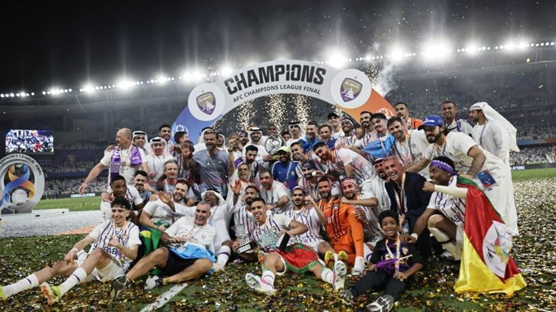 العين يفعلها للمرة