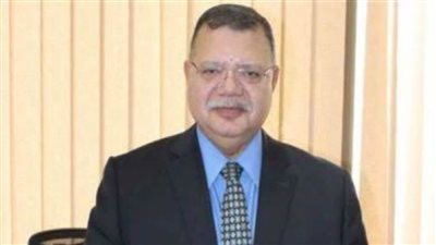 وزارة البترول توضح حقيقة ما تردد حول توقف الحفر بحقل ظهر