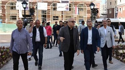 رئيس الوزراء يتفقد التجمع العمراني 