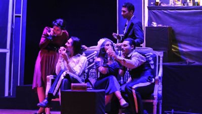 مخرج مسرحية 