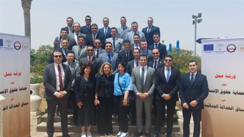 مشيرة خطاب مع أعضاء