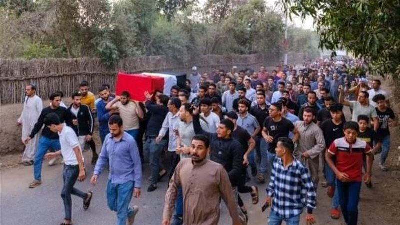 المئات يشيعون جثمان