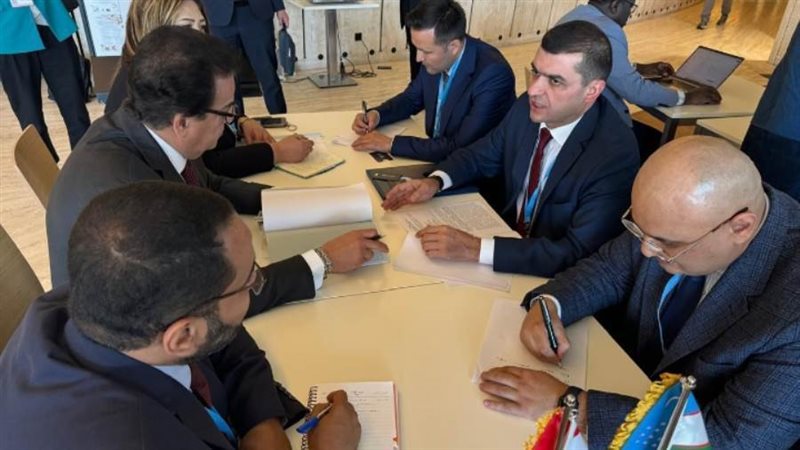 وزير الصحة ونظيره