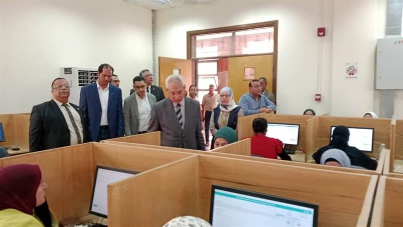 رئيس جامعة المنيا