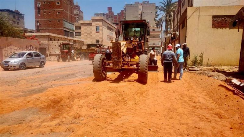 جانب من أعمال الرصف