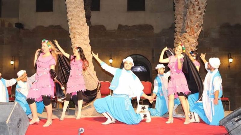 الفرقة الاستعراضية