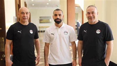 كواليس اللقاء الأول بين محمد صلاح وحسام حسن في معسكر منتخب مصر