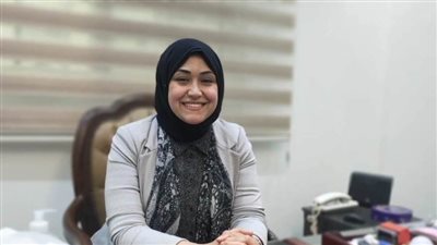 أصغر مأذونة في مصر : 