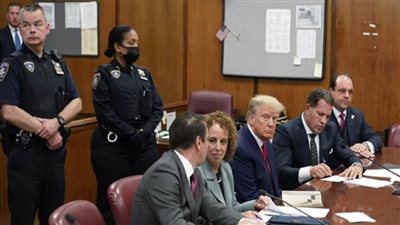 صحيفة أمريكية: سبل قليلة أمام ترامب لإلغاء إدانته في محكمة نيويورك