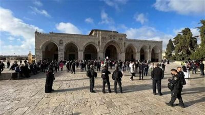 عاجل.. مُستوطنون يقتحمون الأقصى.. والاحتلال يعتقل 22 فلسطينيًا من الضفة الغربية