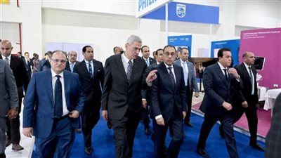  على هامش المؤتمر الطبي الإفريقي الثالث.. رئيس هيئة الدواء يعقد لقاءات عديدة تحت شعار «بوابتك نحو الابتكار والتجارة»