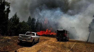 النيران تحاصر 