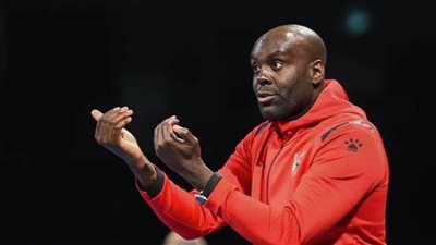 الأهلي: ديفيد ديفيز يرحل لتدريب دينامو بوخارست الروماني