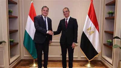 وزير الاتصالات يبحث مع وزير الاقتصاد الوطني المجري فرص التعاون والاستثمار في مجالات تطوير البنية التحتية