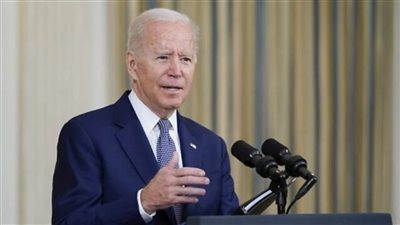 واشنطن بوست: بايدن يسعى لاستغلال احتفالات نورماندي في التأكيد على تناقض سياساته مع ترامب