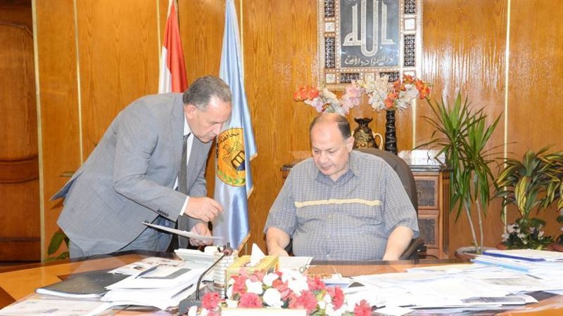 محافظ أسيوط يعتمد