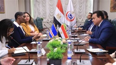 وزير الصحة يستقبل وزيرة صحة 