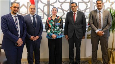 ياسمين فؤاد والبلشى يوقعان بروتوكول تعاون بين وزارة البيئة و نقابة الصحفيين