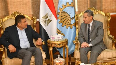 بالصور.. محافظ الغربية يناقش مستجدات مشروع إنشاء مجلس مدينة المحلة الجديد