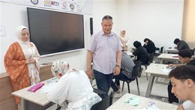 بالصور.. رئيس جامعة سمنود التكنولوجية يتفقد ختام أعمال الامتحانات 