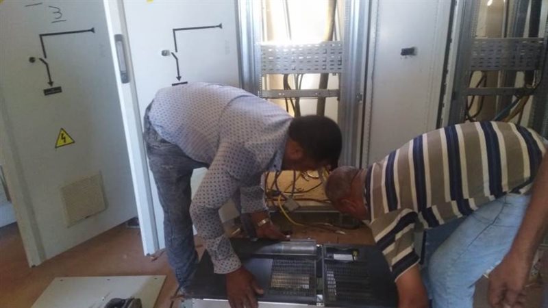 جانب من فصل الكهرباء