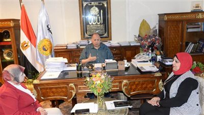 محافظ أسيوط يواصل متابعته للموقف التنفيذي لمشروعات المبادرة الرئاسية 