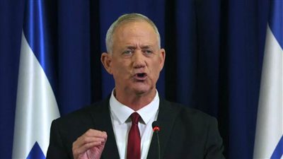 عاجل.. بعد تحرير 4 محتجزين.. جانتس يرجىء استقالته التي كانت مقررة اليوم