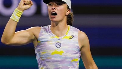 البولندية ايجا شيفونتيك تتوج بلقب بطولة رولان جاروس للمرة الثالثة على التوالي