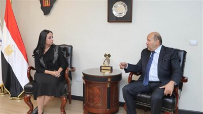 رئيسة المجلس القومي للمرأة تشيد بمشاركة المرأة في مبادرة المشروعات الخضراء الذكية