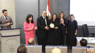 وزيرة الثقافة تُشارك بحلقة نقاشية بالمجلس القومي لحقوق الإنسان 