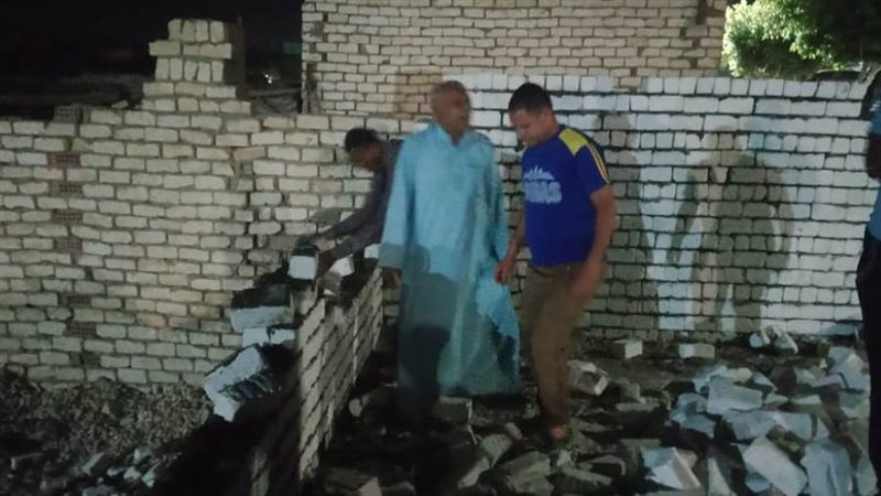 ازالة التعديات ببنى