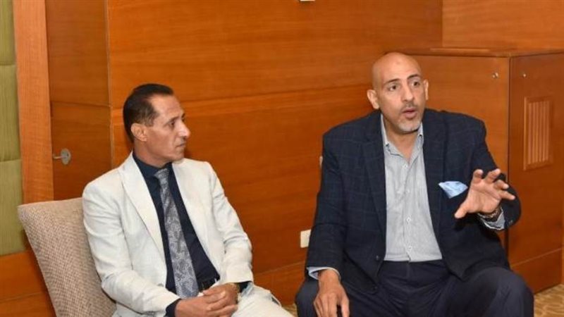 أبوهميلة خلال المناقشات