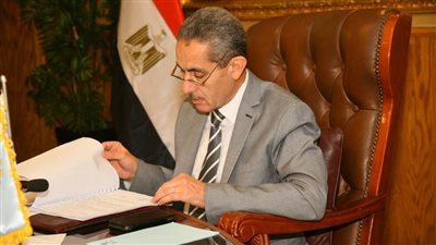 بالصور.. محافظ الغربية يترأس لجنة اختيار القيادات للتجديد لعدد من الوظائف