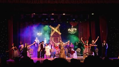 إقبال كبير على عرض 