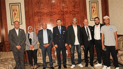 قاهرة اليد تنظم حفل الأفضل بمناسبة مرور 66 عامًا على تأسيسها وتسليم درع الدوري لسيدات الأهلي 