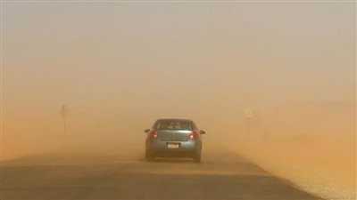 نصائح لقيادة السيارة بأمان في عواصف الصيف الترابية 