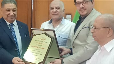 اللجنة الاقتصادية بتجارية الإسماعيلية تكرم الدكتور شريف شوقي