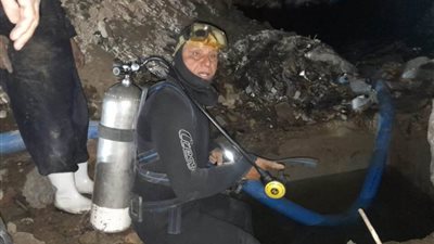 محافظ أسوان: 