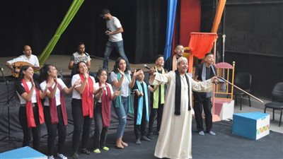 يناقش قضية الثأر.. فرقة سمالوط تقدم 