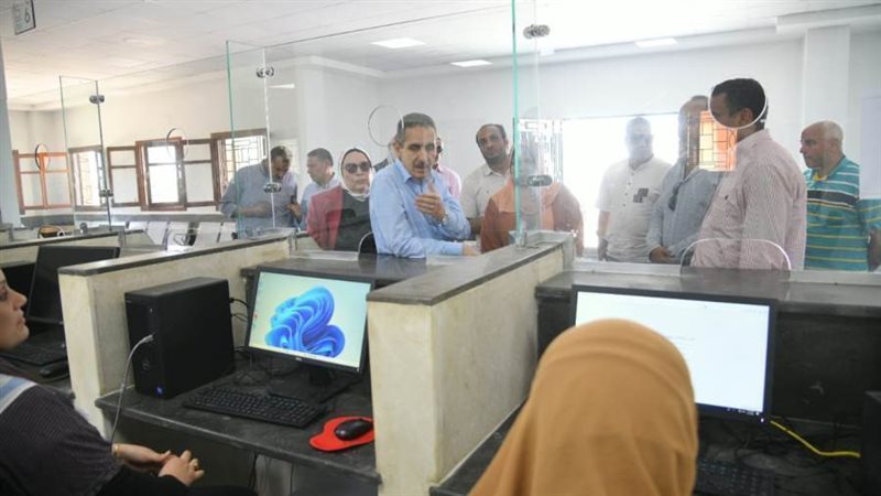 محافظ الغربية خلال