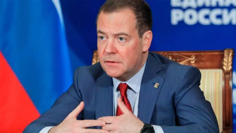 ديمتري ميدفيديف