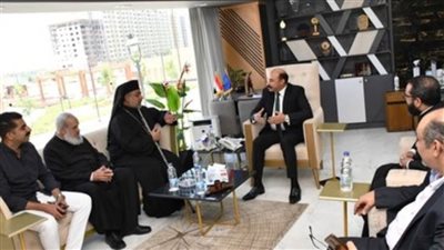 وفد كنيسة الأقباط الكاثوليك يقدم التهنئة لمحافظ أسوان بمناسبة عيد الأضحى المبارك