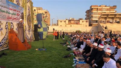 المحافظون ونوابهم يشهدون صلاة عيد الأضحى المبارك